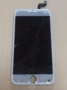 iPhone6s修理前28/12/26