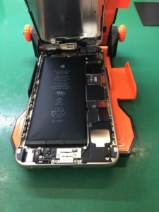 iPhone6Plusバッテリー交換1215（2）