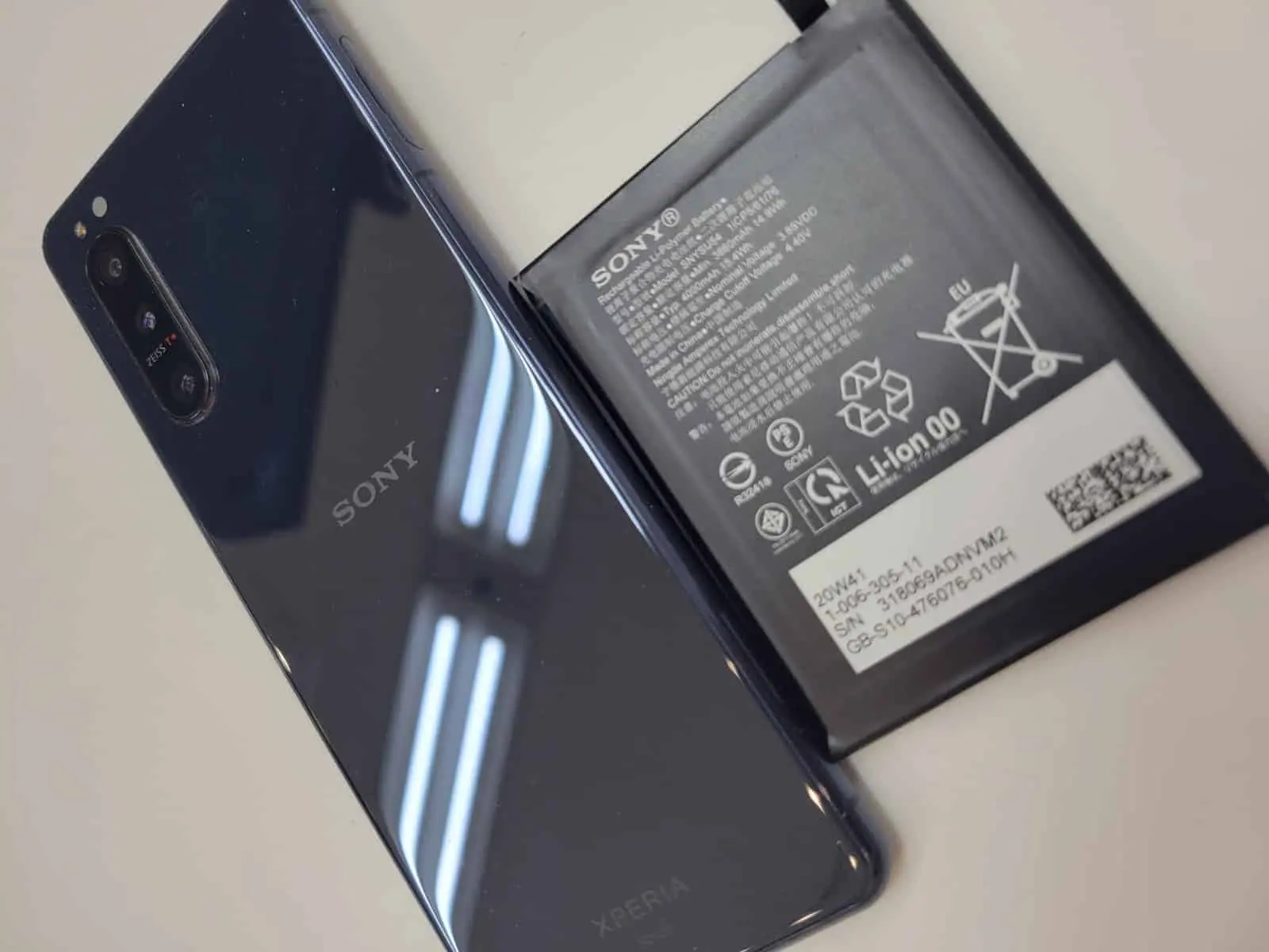 XPERIA 5IIバッテリー交換